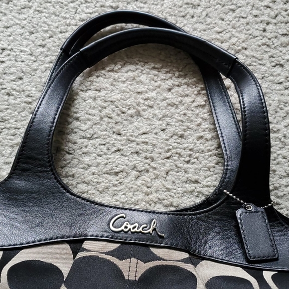 Coach 🎒 - Picture 3 of 7